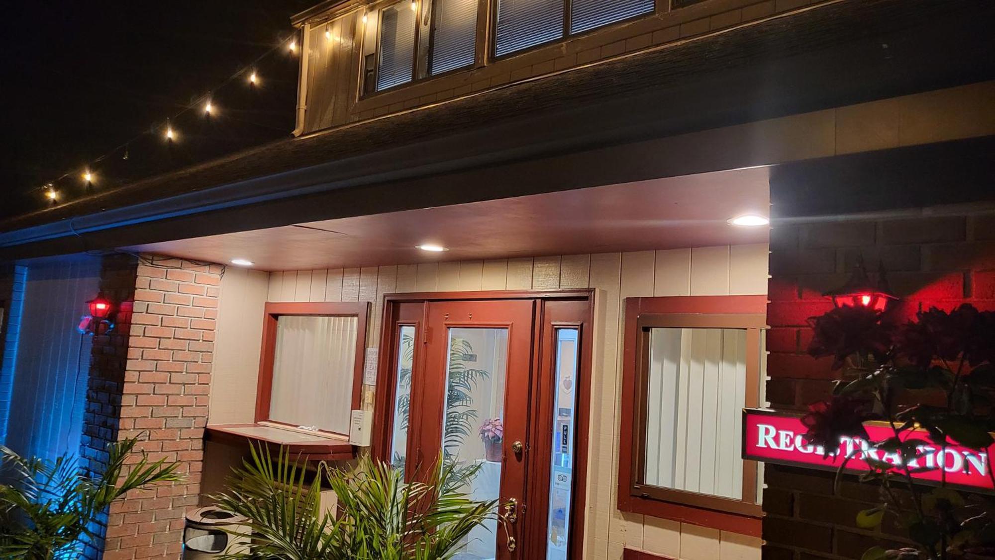 Of The Dove - Romantic Luxury With Jacuzzi & Fireplace At Harrisburg-hershey-philadelphia, Pa